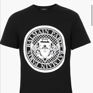 NWT Balmain Tee:Black cotton T-shirt with flocked white velvet Balmain medallion